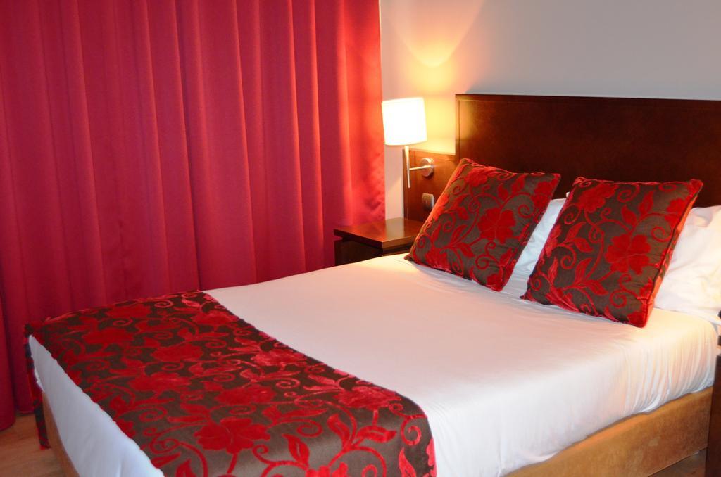 Hotel Torres Novas Esterno foto